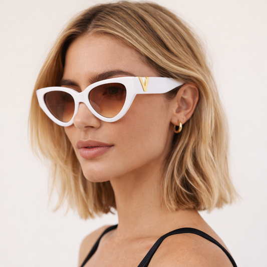 Dominga & Co Noir V White - (3x1)